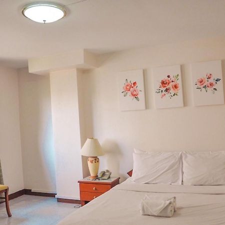 Regent Lodge Lampang Bagian luar foto