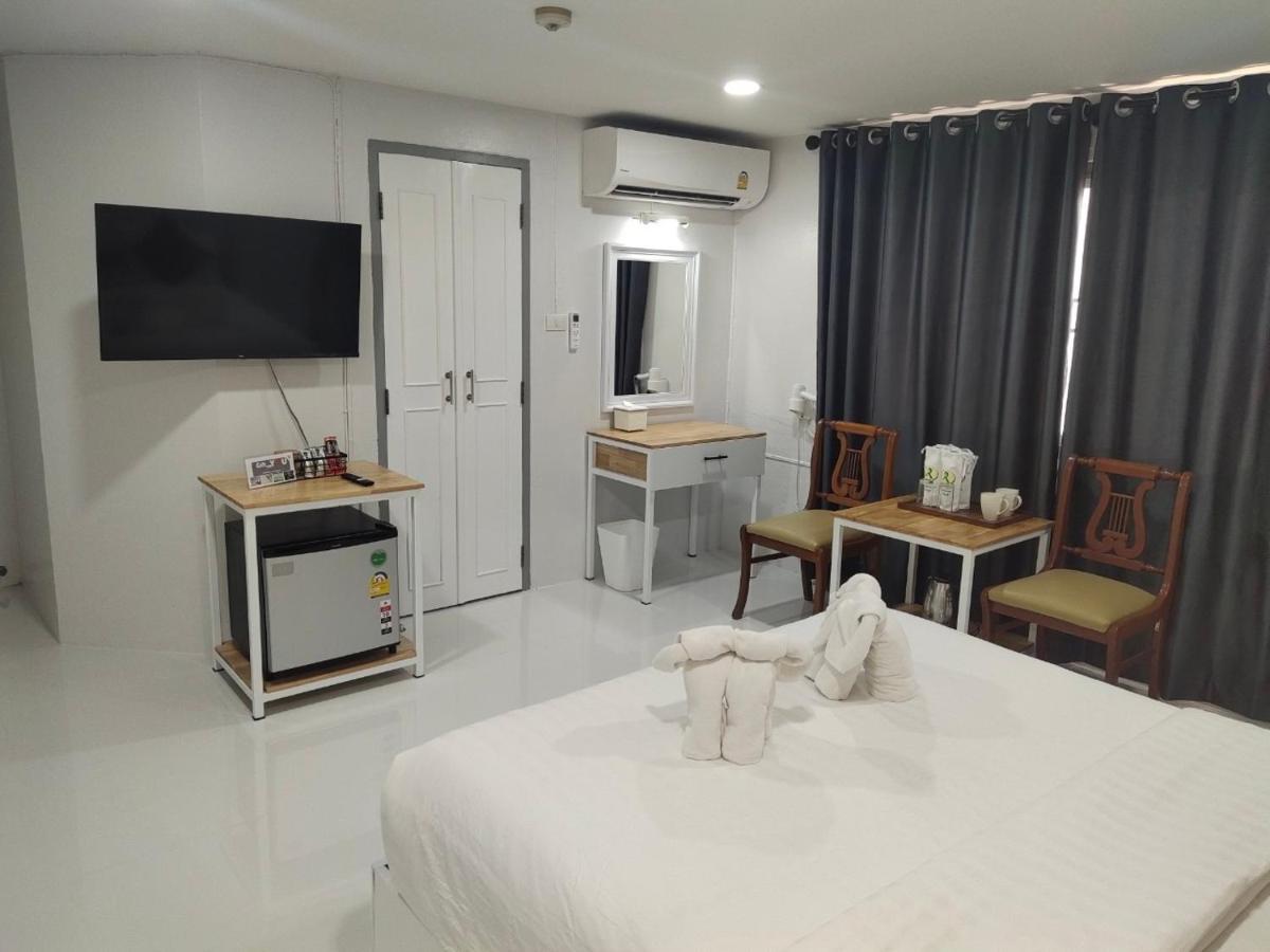 Regent Lodge Lampang Bagian luar foto