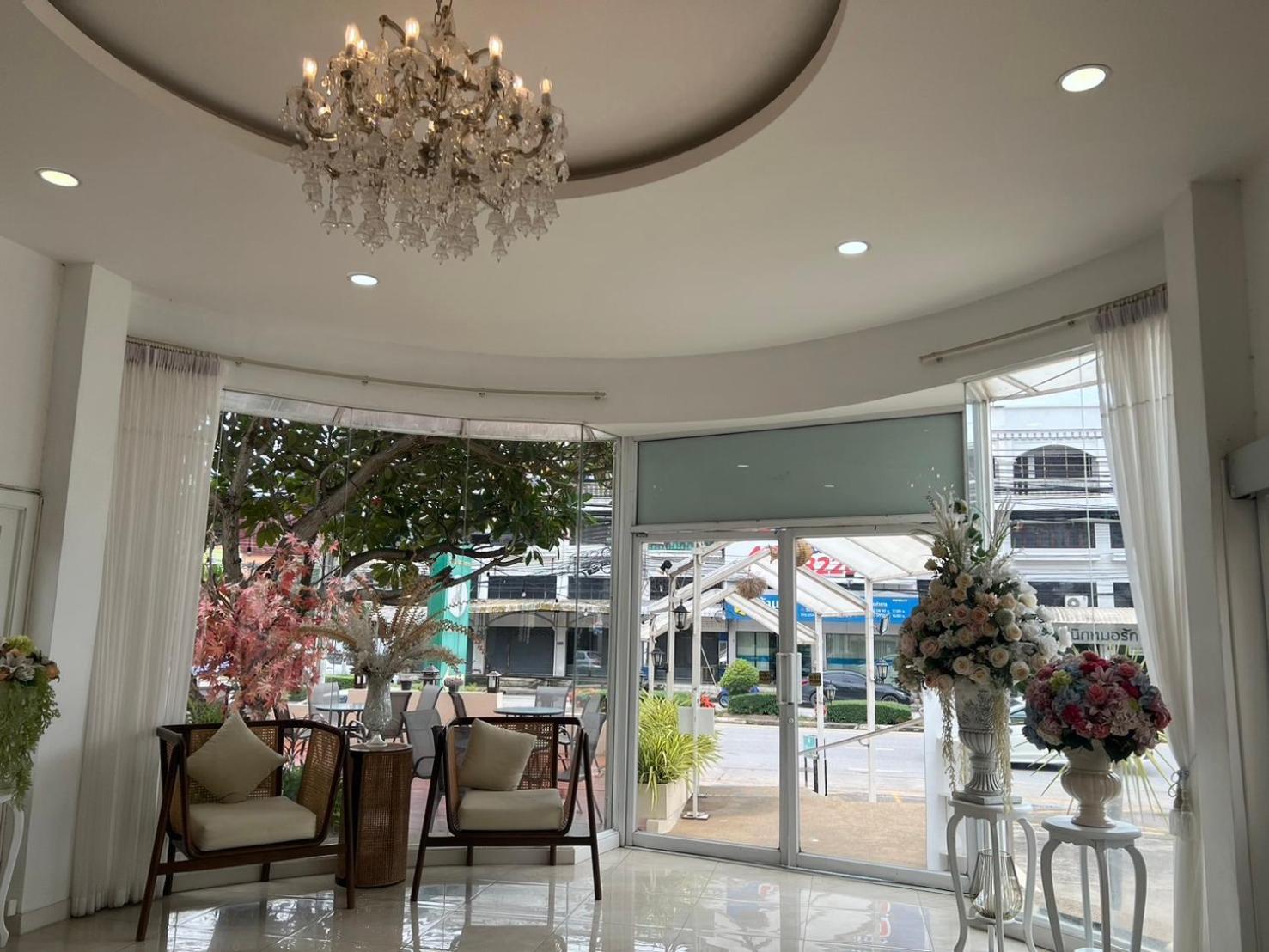 Regent Lodge Lampang Bagian luar foto