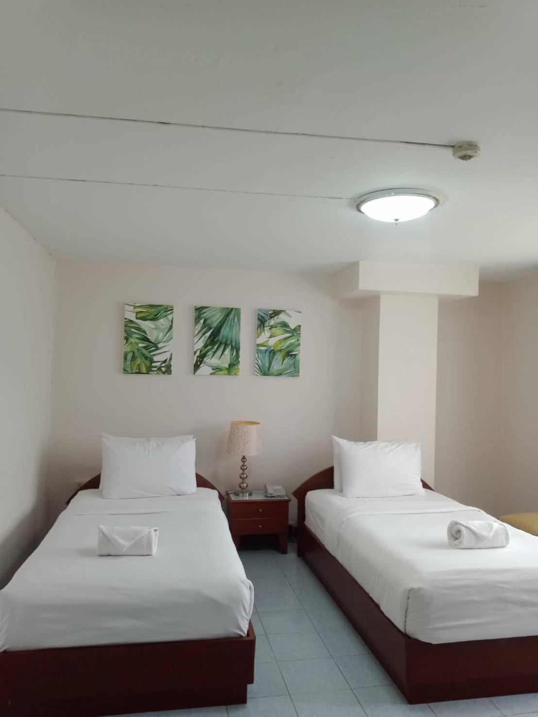 Regent Lodge Lampang Bagian luar foto