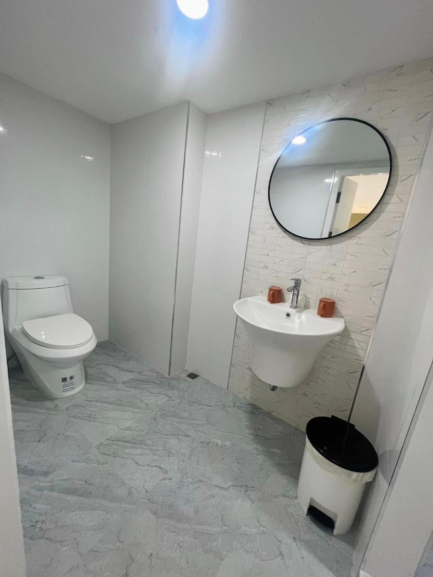 Regent Lodge Lampang Bagian luar foto