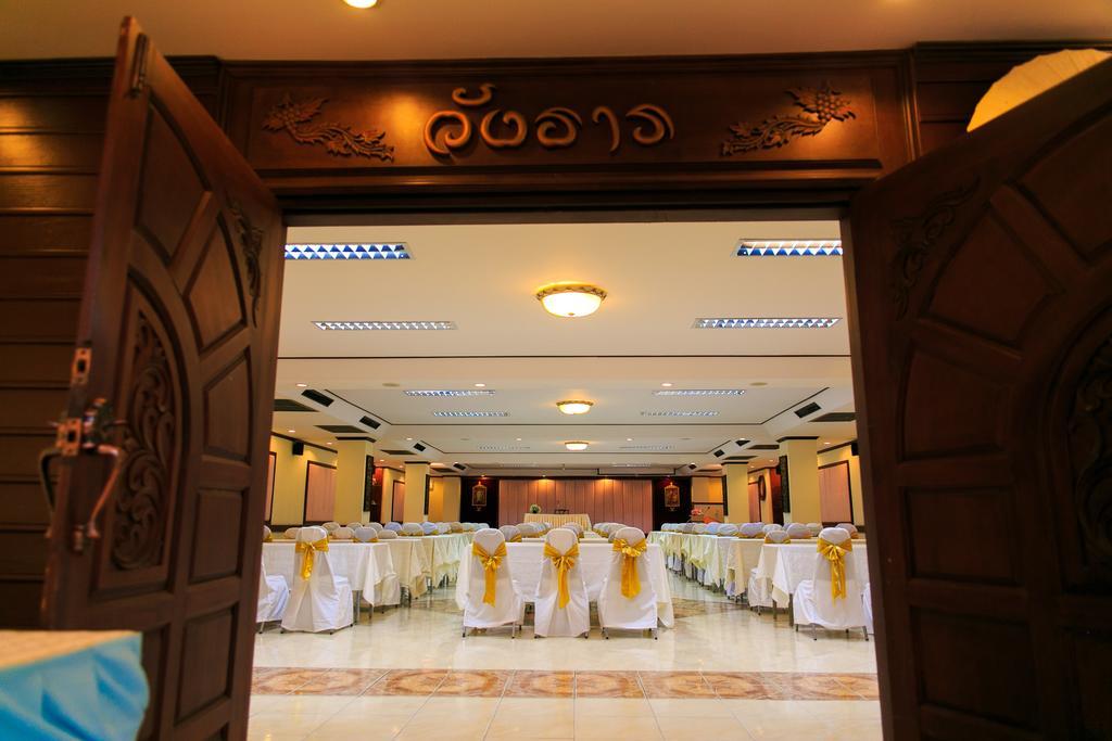 Regent Lodge Lampang Bagian luar foto