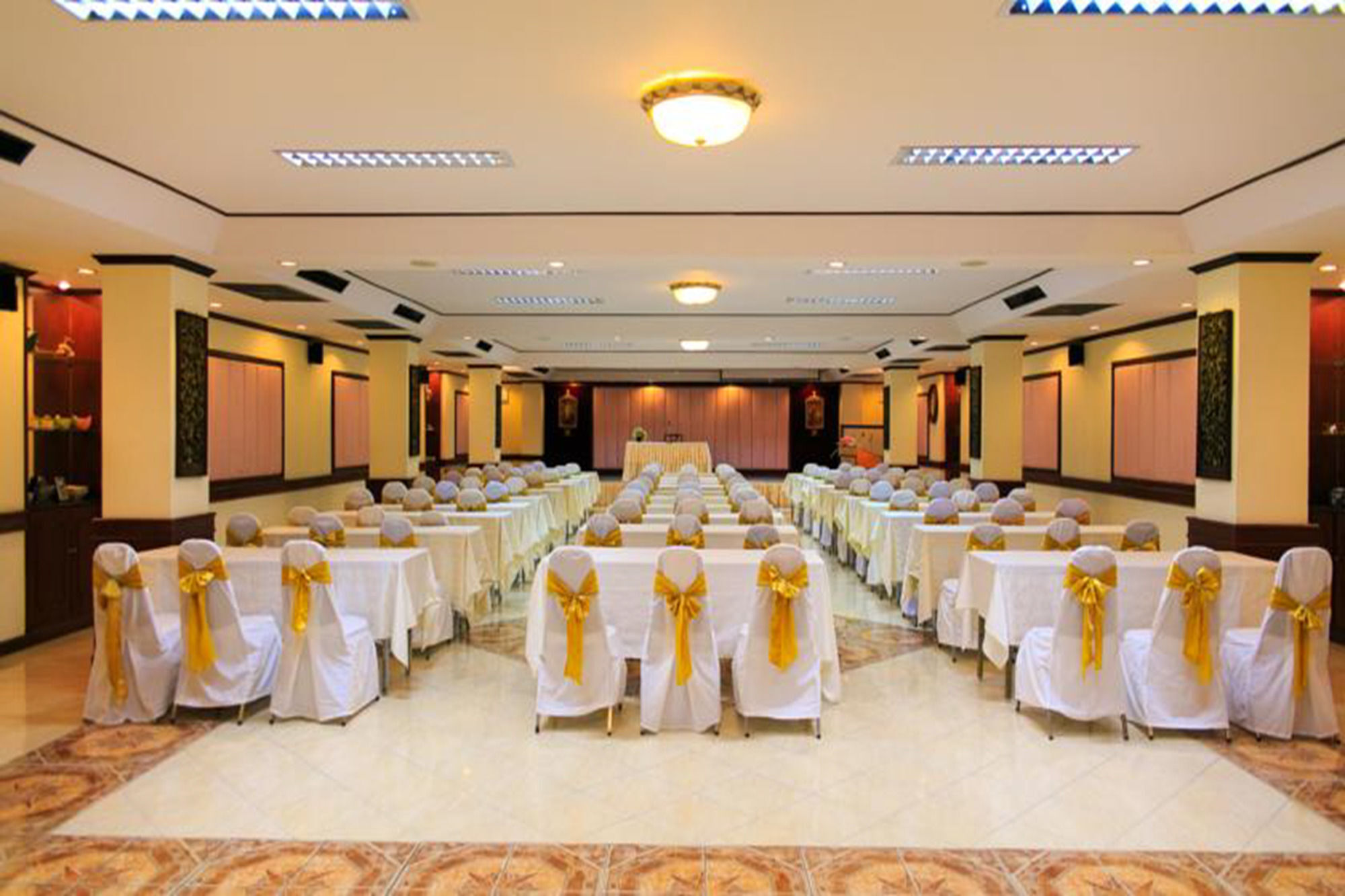 Regent Lodge Lampang Bagian luar foto