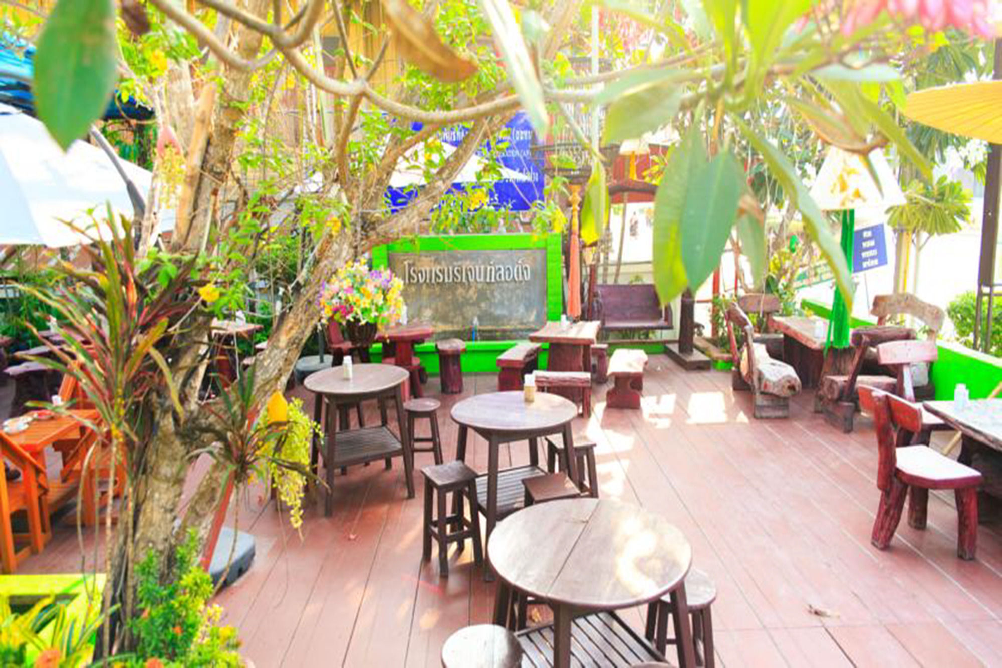 Regent Lodge Lampang Bagian luar foto